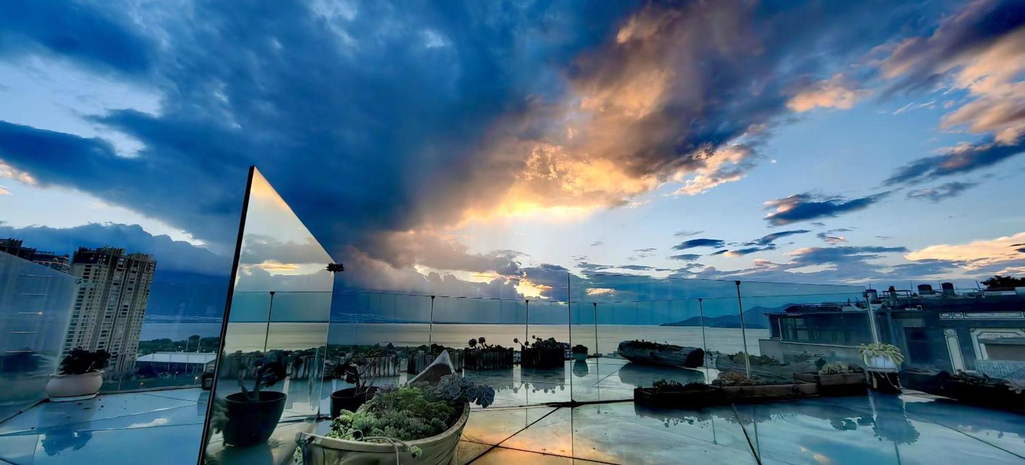 Dali Listening Sea View Villa大理听城海景别墅 Luaran gambar